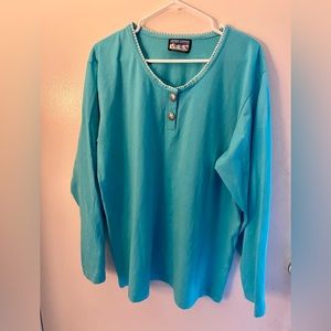 Cheyenne Outfitters pullover long sleeve shirt embroidered neck trim. Large.